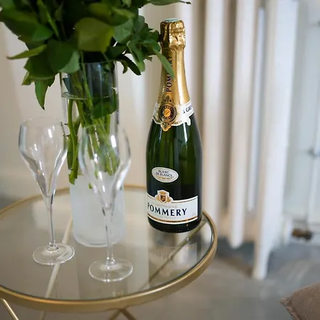 échappée En Baie - Parking Privé Gratuit Hotel