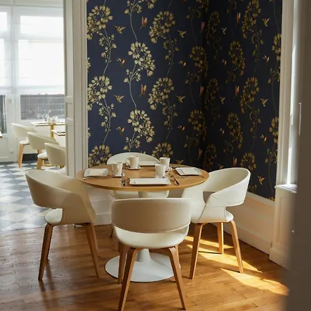 Otel Echappee En Baie - Parking Prive Gratuit Dont Forfaits Bornes Electriques Reservable