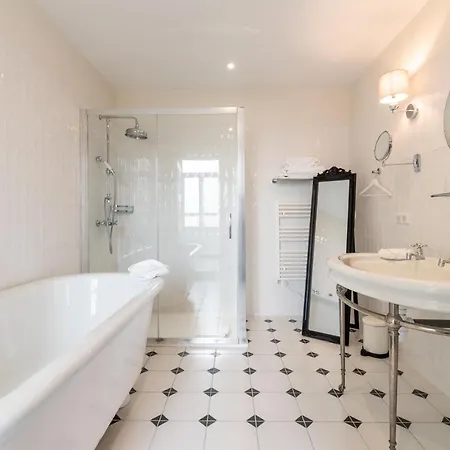 Hotel échappée En Baie - Parking Privé Gratuit