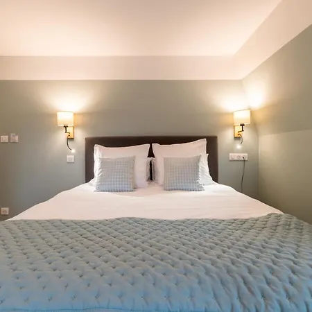 Hotel Echappee En Baie - Climatisees -parking Prive Gratuit Dont Forfaits Bornes Electriques Reservable