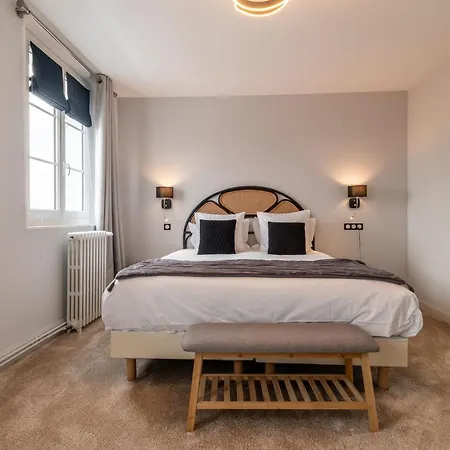 Hotel Echappee En Baie - Climatisees -parking Prive Gratuit Dont Forfaits Bornes Electriques Reservable *
