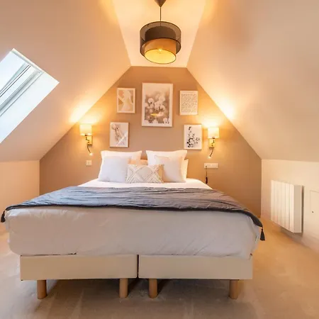 Hotel Echappee En Baie - Climatisees -parking Prive Gratuit Dont Forfaits Bornes Electriques Reservable